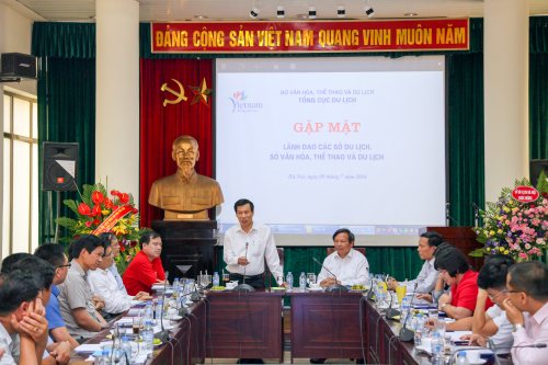 Bộ trưởng Bộ VHTTDL Nguyễn Ngọc Thiện phát biểu tại buổi gặp mặt